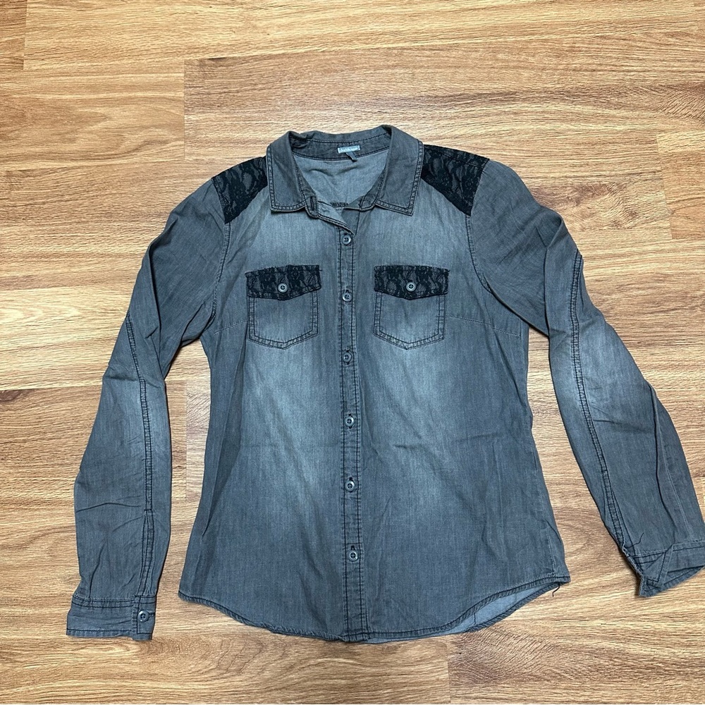 Charolotte Russe- Women's Grey and Black Button Down Shirt -Size S